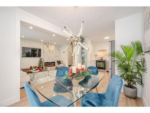 53 Deerpath Drive, Guelph, ON - Indoor Photo Showing Dining Room