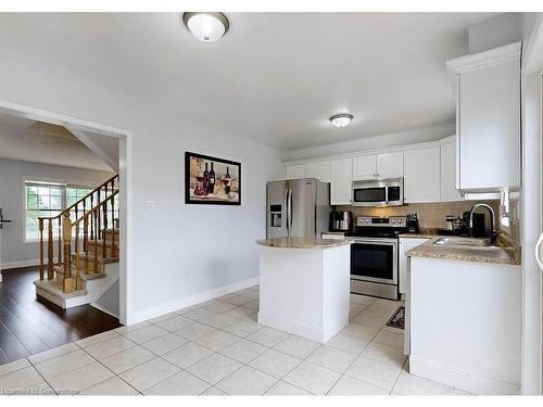 120 Osborn Avenue, Brantford, ON - Indoor Photo Showing Kitchen