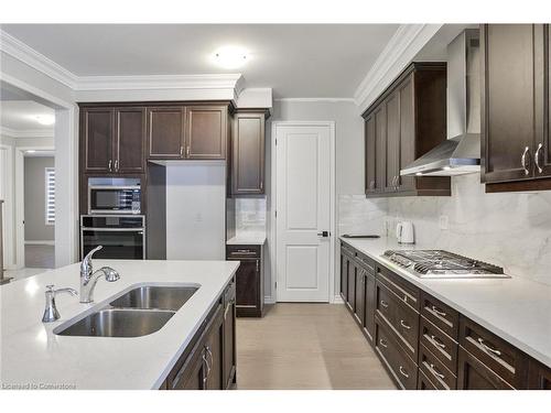 Upper-54 Dyer Crescent, Bracebridge, ON - Indoor Photo Showing Kitchen With Double Sink With Upgraded Kitchen