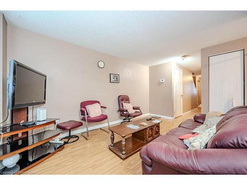 1029 Elgin St N, Cambridge, ON - Indoor Photo Showing Other Room