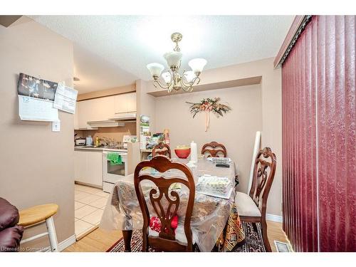 1029 Elgin St N, Cambridge, ON - Indoor Photo Showing Dining Room