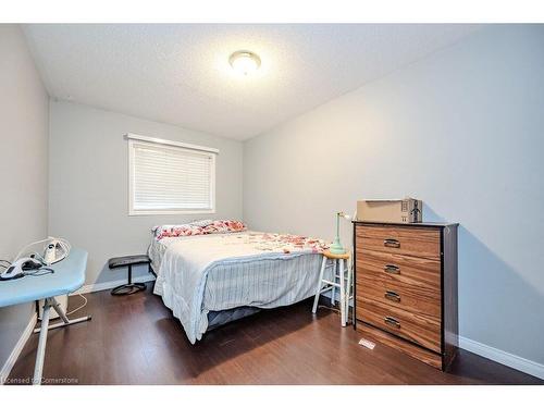 1029 Elgin St N, Cambridge, ON - Indoor Photo Showing Bedroom