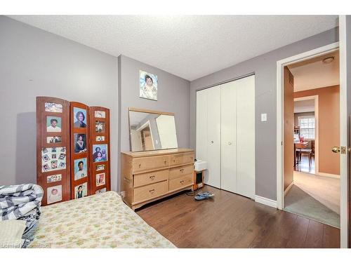 1029 Elgin St N, Cambridge, ON - Indoor Photo Showing Bedroom