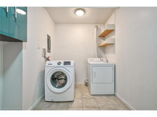 1714-390 Dixon Road, Toronto, ON - Indoor Photo Showing Laundry Room