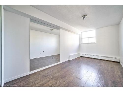 1714-390 Dixon Road, Toronto, ON - Indoor Photo Showing Other Room