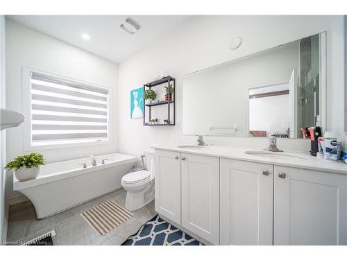 50 Adventura Road, Peel, ON - Indoor Photo Showing Bathroom