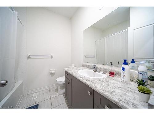 50 Adventura Road, Peel, ON - Indoor Photo Showing Bathroom