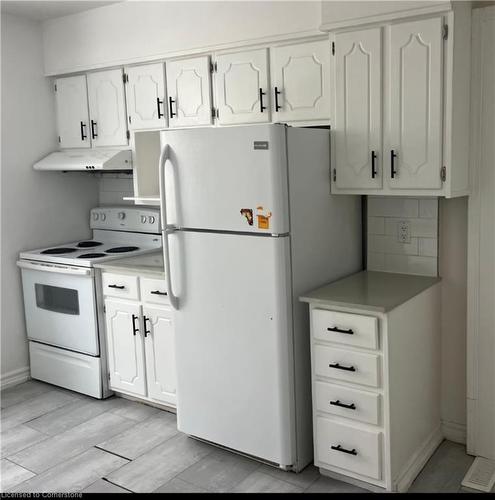 981 Hackett Street, London, ON - Indoor Photo Showing Kitchen