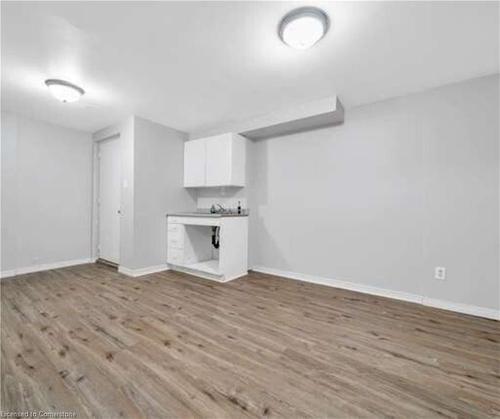 5-445 Pioneer Drive, Kitchener, ON - Indoor Photo Showing Other Room