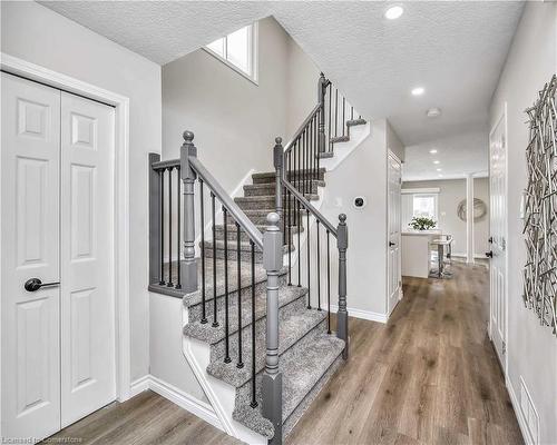 Upper-608 Woolgrass Avenue, Waterloo, ON - Indoor Photo Showing Other Room