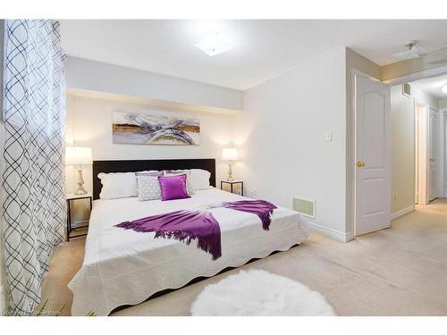 5050 Intrepid Drive, Mississauga, ON - Indoor Photo Showing Bedroom