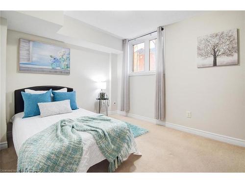 5050 Intrepid Drive, Mississauga, ON - Indoor Photo Showing Bedroom