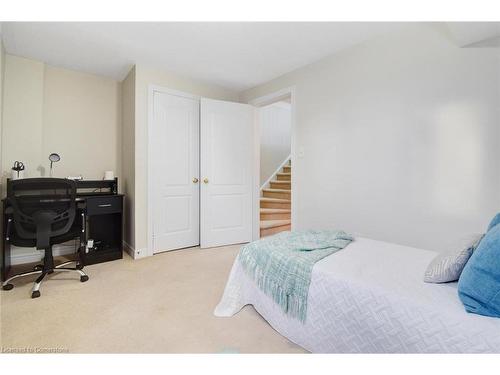 5050 Intrepid Drive, Mississauga, ON - Indoor Photo Showing Bedroom