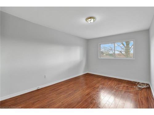 6-270 Timberbank Boulevard, Toronto, ON - Indoor Photo Showing Other Room