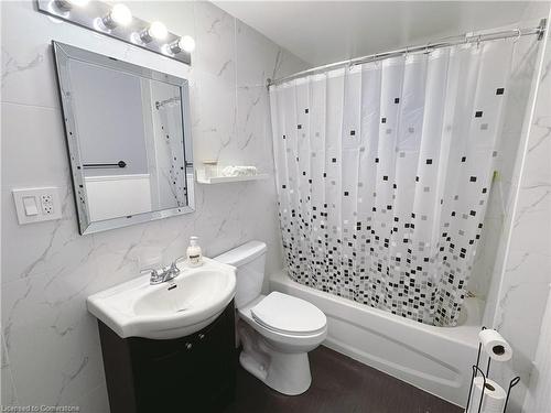 1-281 Lorne Avenue, Kitchener, ON - Indoor Photo Showing Bathroom