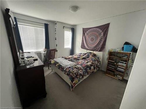 118 Dunrobin Lane, Grimsby, ON - Indoor Photo Showing Bedroom