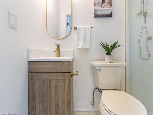 47 Alderney Avenue, Hamilton, ON - Indoor Photo Showing Bathroom