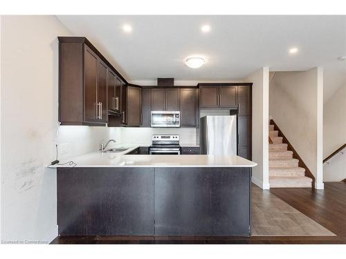 161-1960 Dalmagarry Road, London, ON - Indoor Photo Showing Kitchen