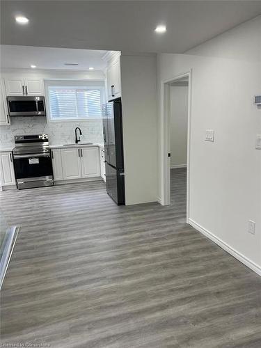 (Basment)-158 Tartan Avenue, Kitchener, ON - Indoor Photo Showing Kitchen