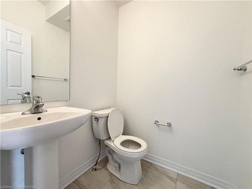 92 Varsity Drive, Welland, ON - Indoor Photo Showing Bathroom