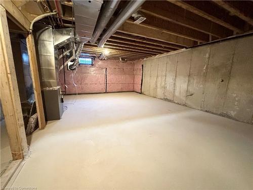 92 Varsity Drive, Welland, ON - Indoor Photo Showing Basement