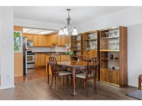 311-310 Mill Street, Peel, ON - Indoor Photo Showing Dining Room