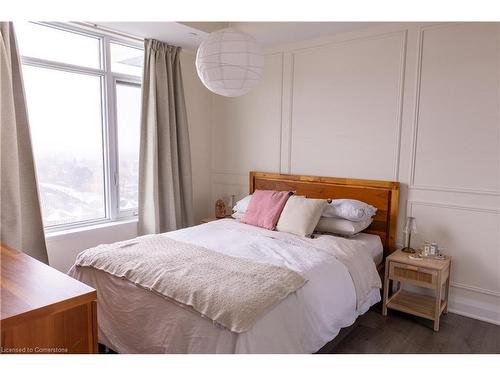 907-3220 Sheppard Avenue, Toronto, ON - Indoor Photo Showing Bedroom