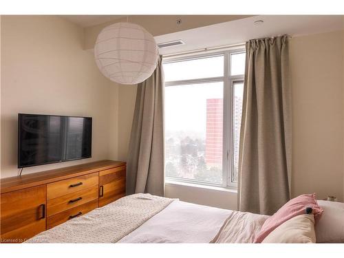 907-3220 Sheppard Avenue, Toronto, ON - Indoor Photo Showing Bedroom