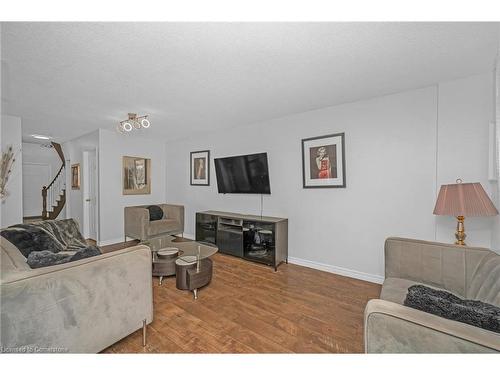 25 Westvillage Drive, Hamilton, ON - Indoor Photo Showing Living Room