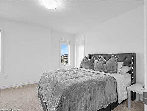 341 Callaway Road, London, ON - Indoor Photo Showing Bedroom