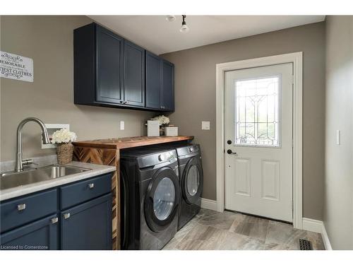 1371 10Th Concession Road West W, Hamilton, ON - Indoor Photo Showing Laundry Room