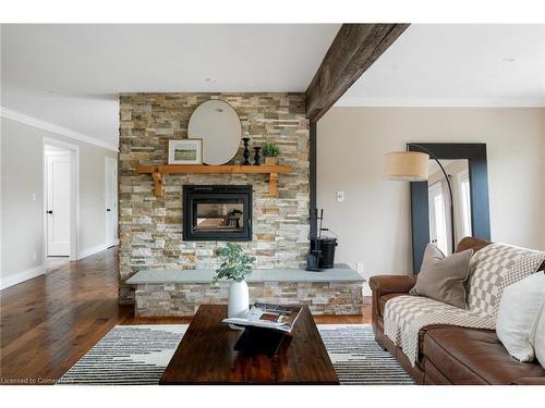 1371 10Th Concession Road West W, Hamilton, ON - Indoor Photo Showing Living Room With Fireplace