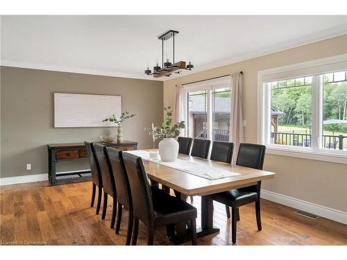 1371 10Th Concession Road West W, Hamilton, ON - Indoor Photo Showing Dining Room