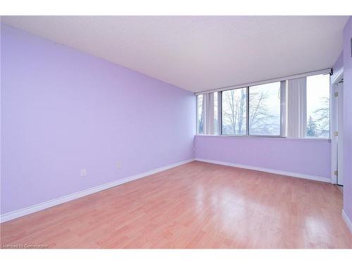 308-305 Webb Drive, Mississauga, ON - Indoor Photo Showing Other Room