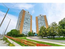 501-25 Trailwood Drive  Mississauga, ON L4Z 3K9