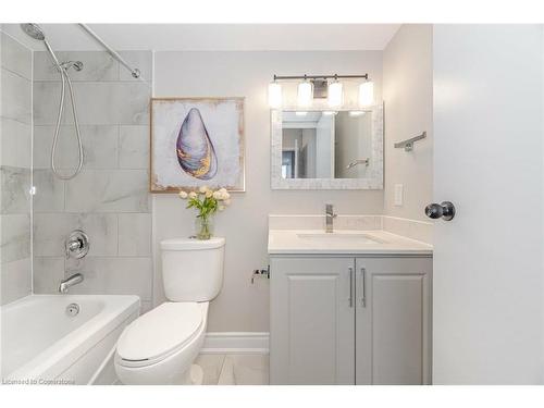 501-25 Trailwood Drive, Mississauga, ON - Indoor Photo Showing Bathroom