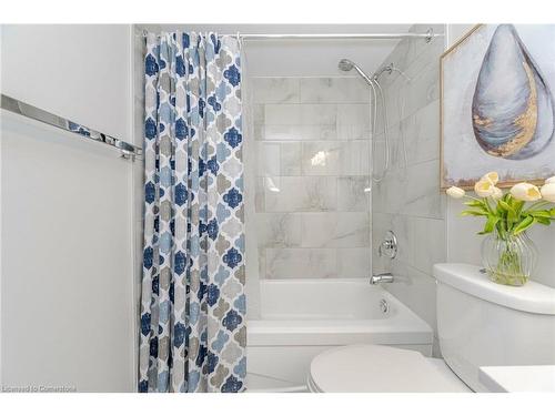 501-25 Trailwood Drive, Mississauga, ON - Indoor Photo Showing Bathroom