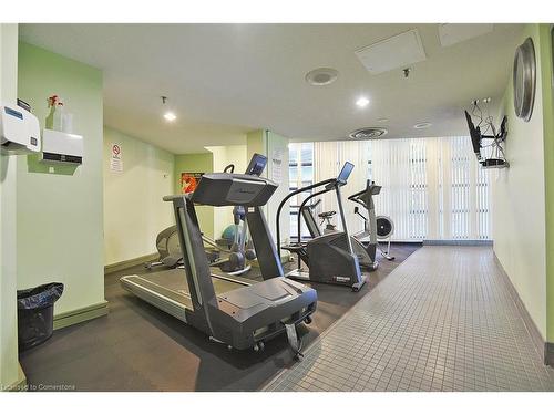 501-25 Trailwood Drive, Mississauga, ON - Indoor Photo Showing Gym Room