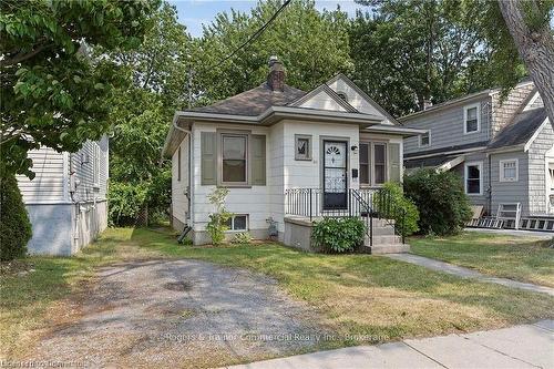 Bsmt-211 Toronto Street, Kingston, ON - Outdoor With Facade