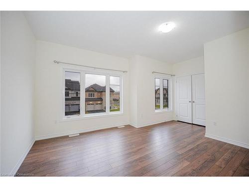 46 Eastman Drive, Brampton, ON - Indoor Photo Showing Living Room