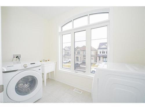 46 Eastman Drive, Brampton, ON - Indoor Photo Showing Laundry Room