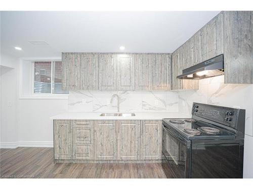 46 Eastman Drive, Brampton, ON - Indoor Photo Showing Kitchen