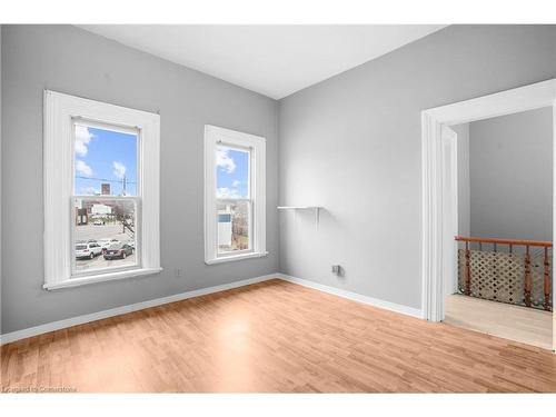 5 Marlborough Street, Brantford, ON - Indoor Photo Showing Other Room