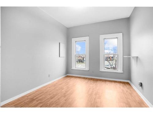 5 Marlborough Street, Brantford, ON - Indoor Photo Showing Other Room