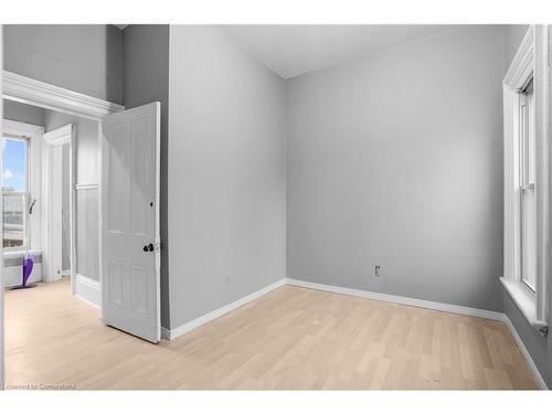 5 Marlborough Street, Brantford, ON - Indoor Photo Showing Other Room