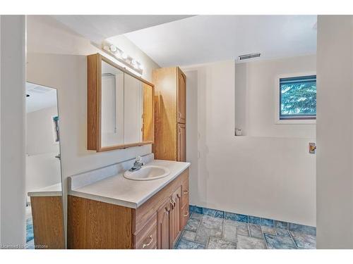 5359 8Th Line, Erin, ON - Indoor Photo Showing Bathroom