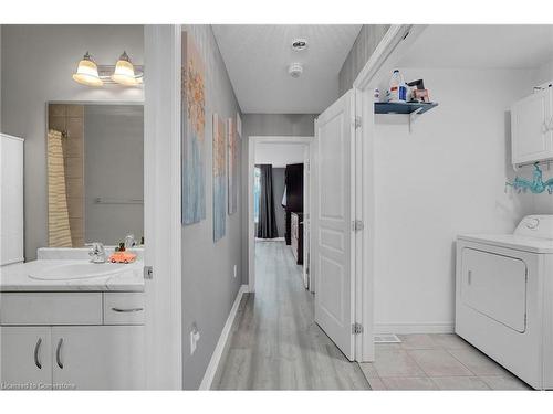 158 Kinsman Drive, Binbrook, ON - Indoor Photo Showing Laundry Room