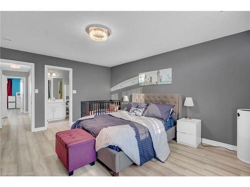 158 Kinsman Drive, Binbrook, ON - Indoor Photo Showing Bedroom