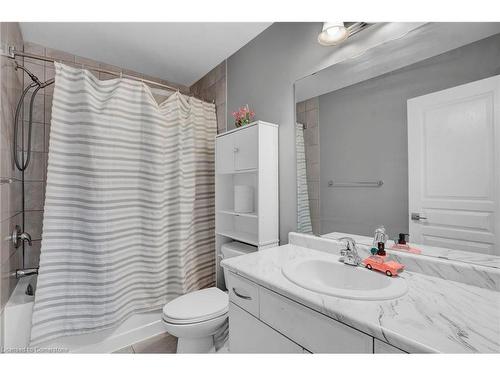 158 Kinsman Drive, Binbrook, ON - Indoor Photo Showing Bathroom