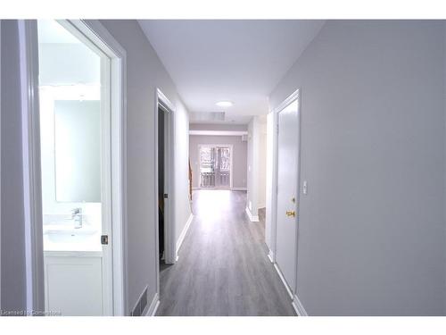 16 Nelson Trail, Welland, ON - Indoor Photo Showing Other Room